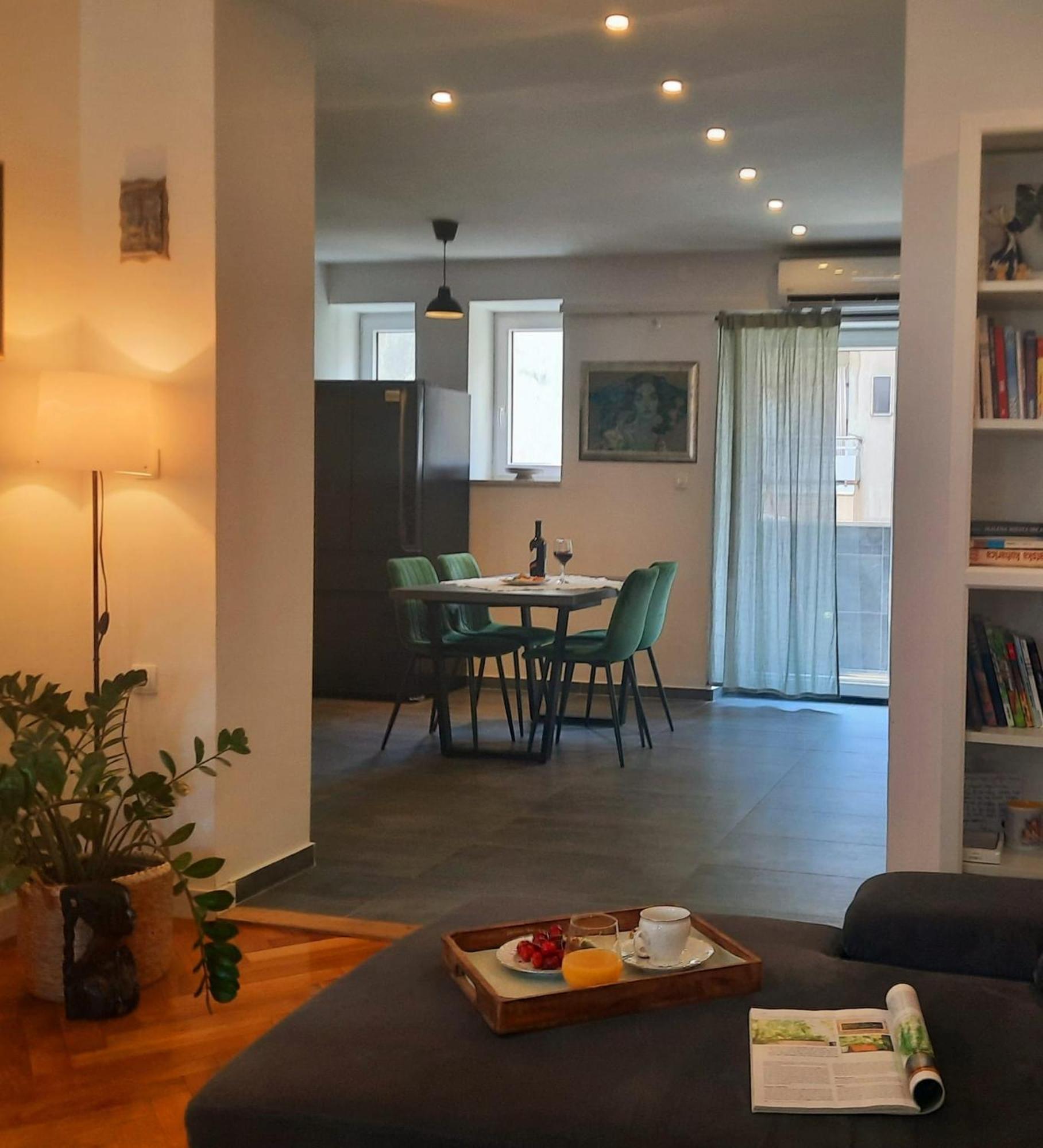 Apartment Home